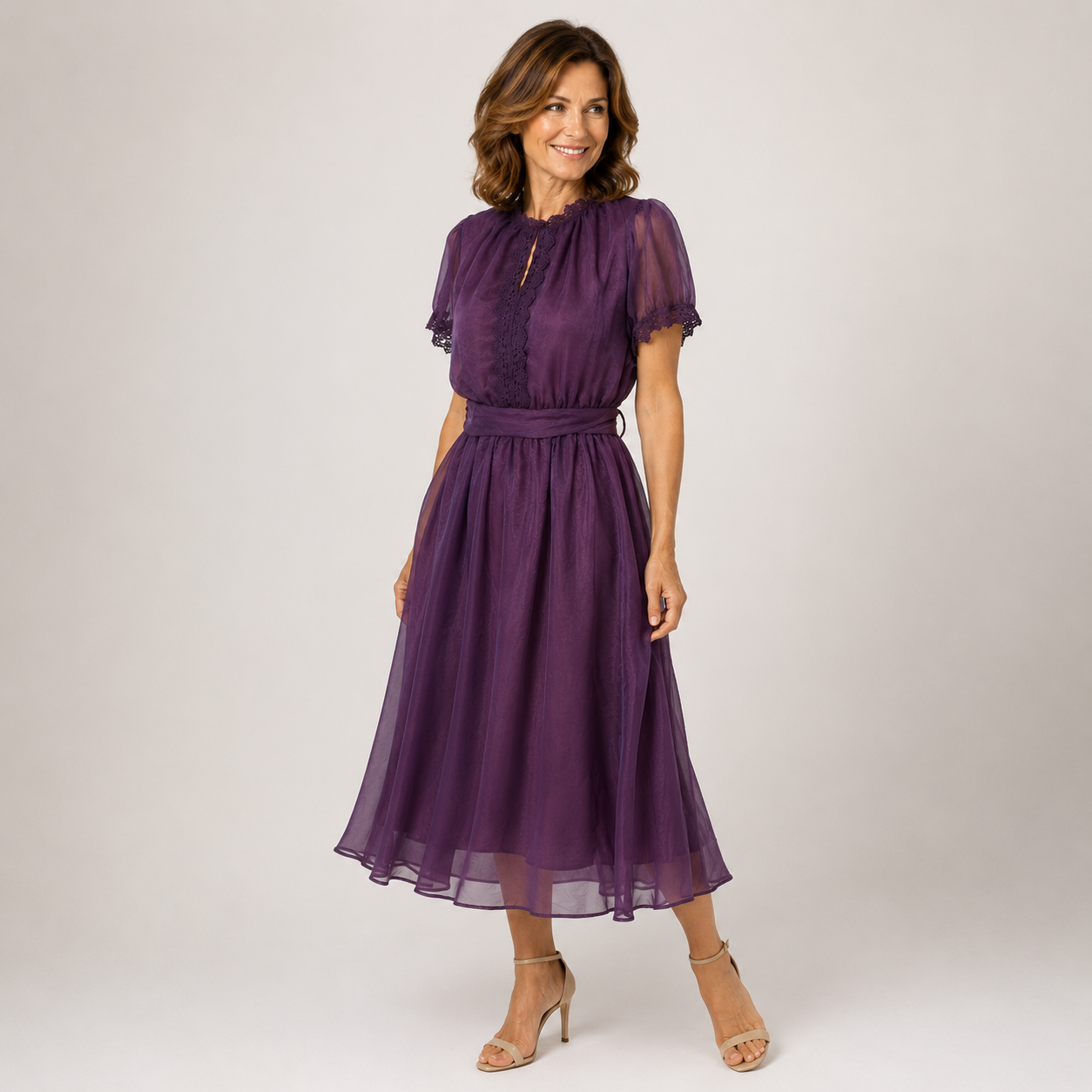 Flavia | Maxi Vestido con Escote en Gota y Bordes de Encaje Chiffon