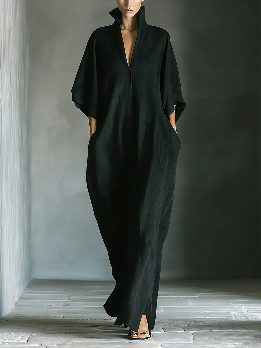 Alessandra | Vestido largo negro oversize minimalista con mangas de kimono