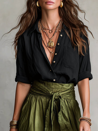 Cleo | Conjunto de dos piezas: camiseta negra y falda midi verde oliva