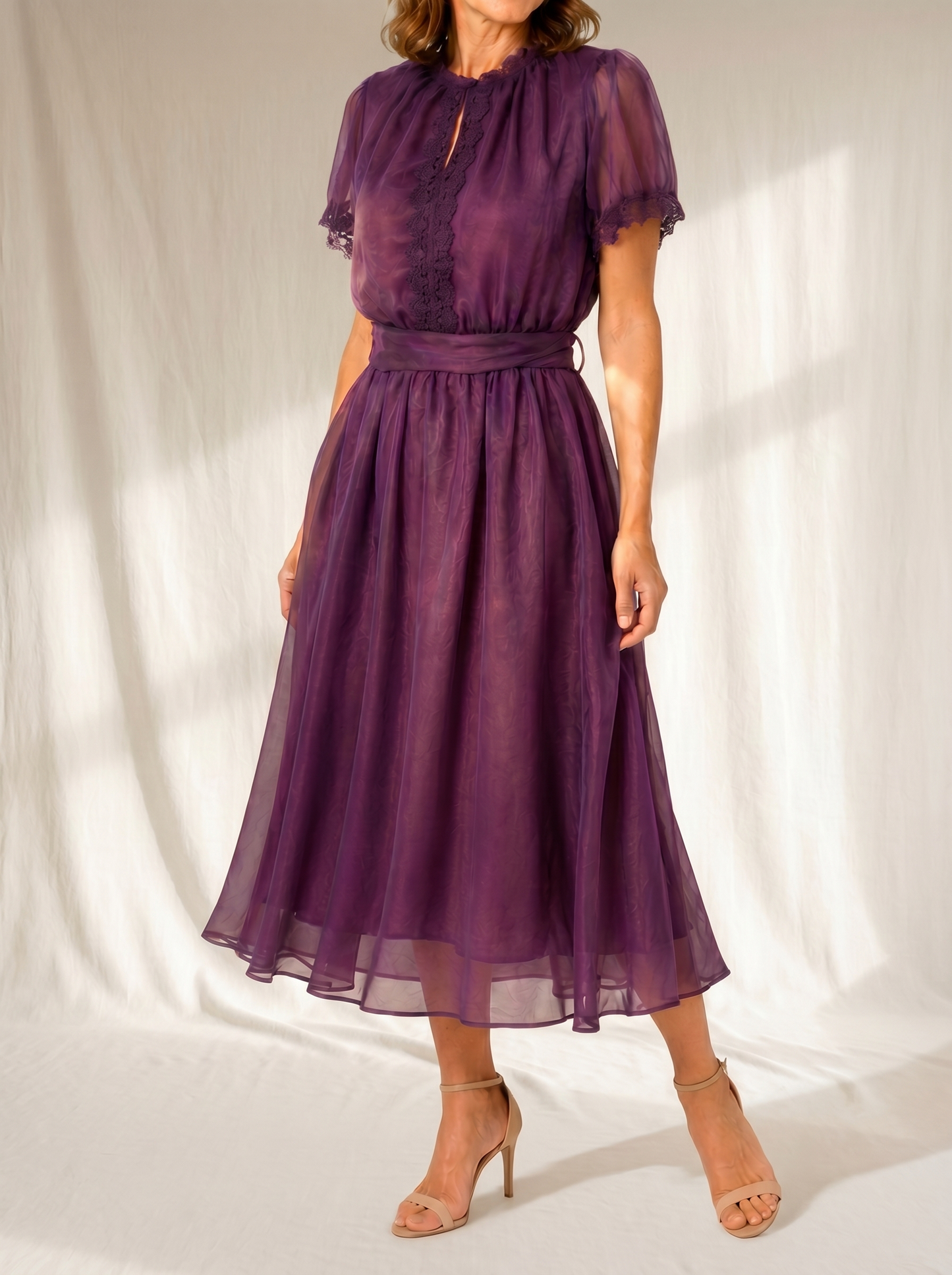 Flavia | Maxi Vestido con Escote en Gota y Bordes de Encaje Chiffon